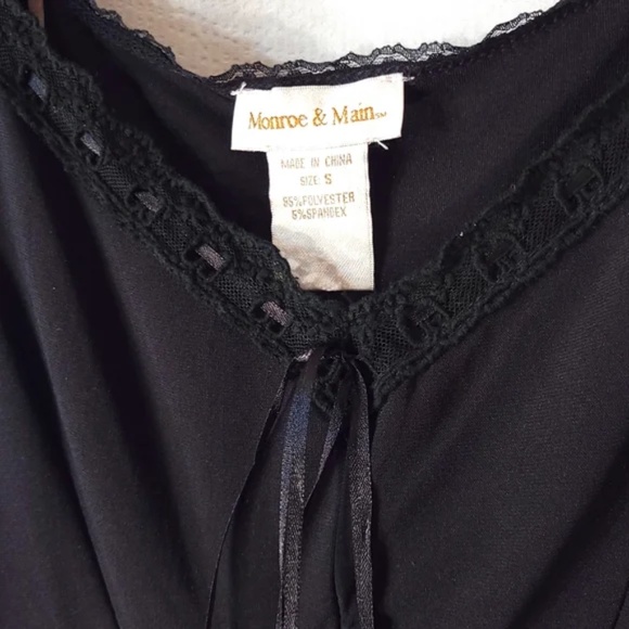 Monroe & Main Lace Detail Full Skirt Dress - Picture 3 of 9